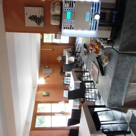 Hotel Restaurant Le Colombier Remoulins Dış mekan fotoğraf