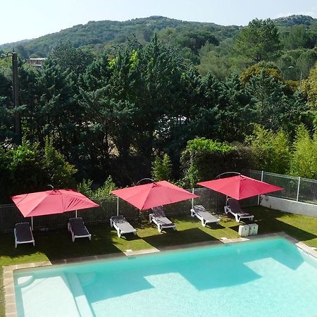 Hotel Restaurant Le Colombier Remoulins Dış mekan fotoğraf