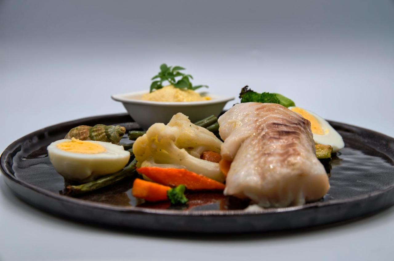 Hotel Restaurant Le Colombier Remoulins Dış mekan fotoğraf