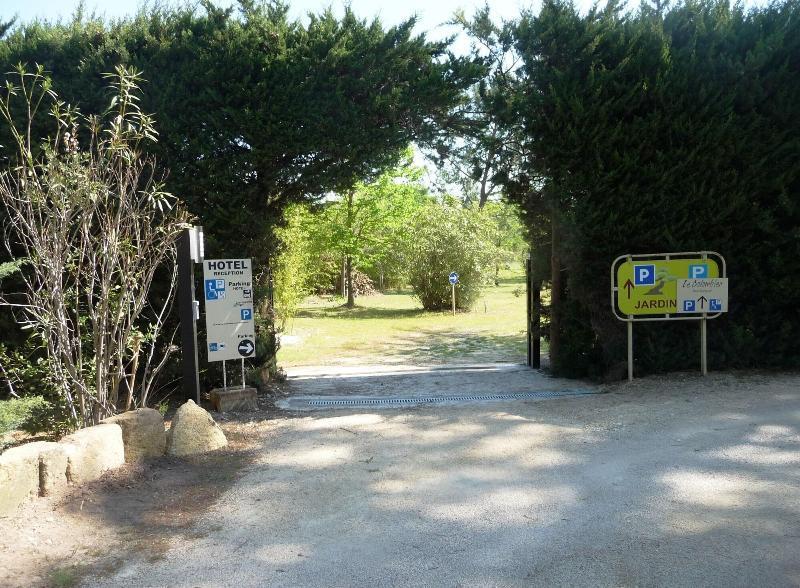 Hotel Restaurant Le Colombier Remoulins Dış mekan fotoğraf