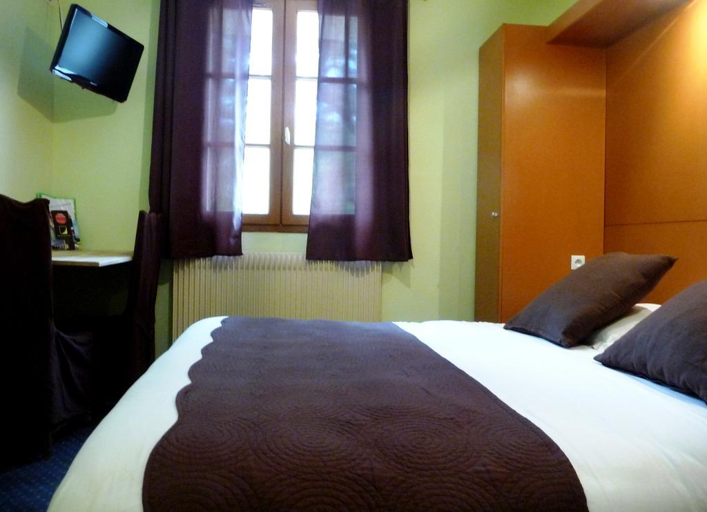 Hotel Restaurant Le Colombier Remoulins Dış mekan fotoğraf