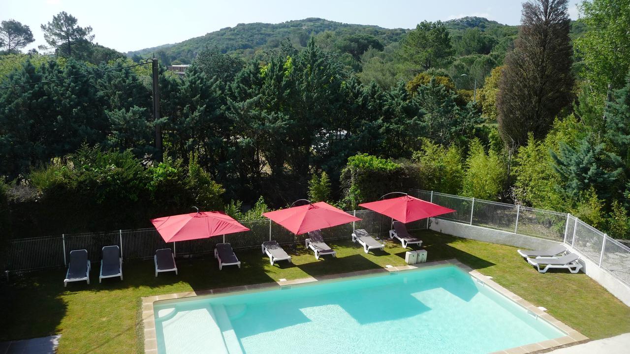Hotel Restaurant Le Colombier Remoulins Dış mekan fotoğraf