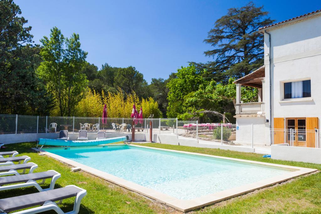 Hotel Restaurant Le Colombier Remoulins Dış mekan fotoğraf